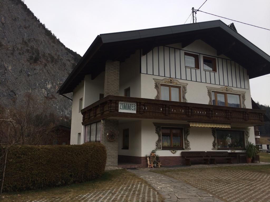 Haus Scholl Bed and Breakfast Nassereith Εξωτερικό φωτογραφία